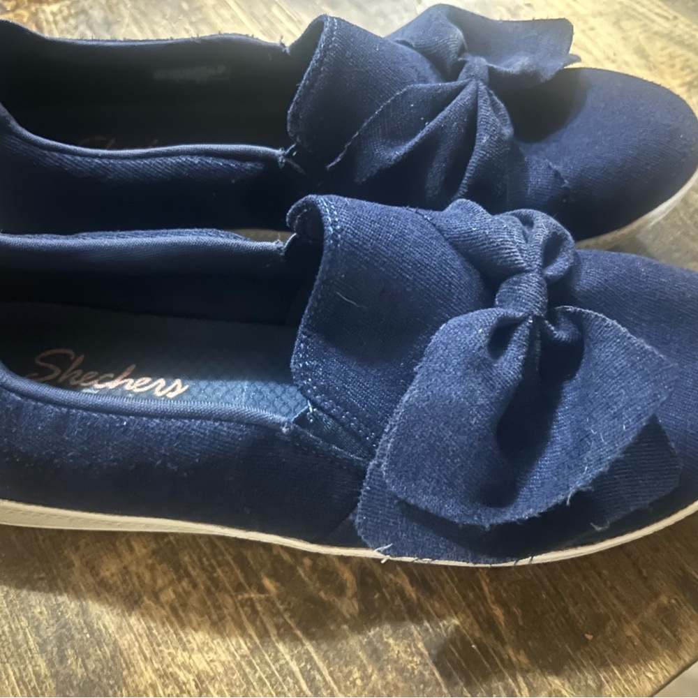 Skechers Madison Ave My Town Walking  Sneakers Denim Bow Slip Ons Size 9.5